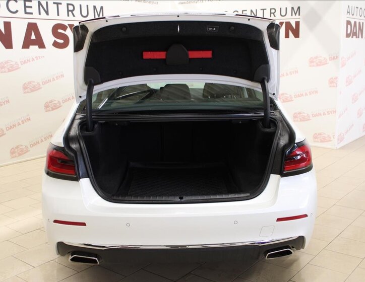 BMW Řada 5 Sedan / Limuzína 3,0 l 245 kw