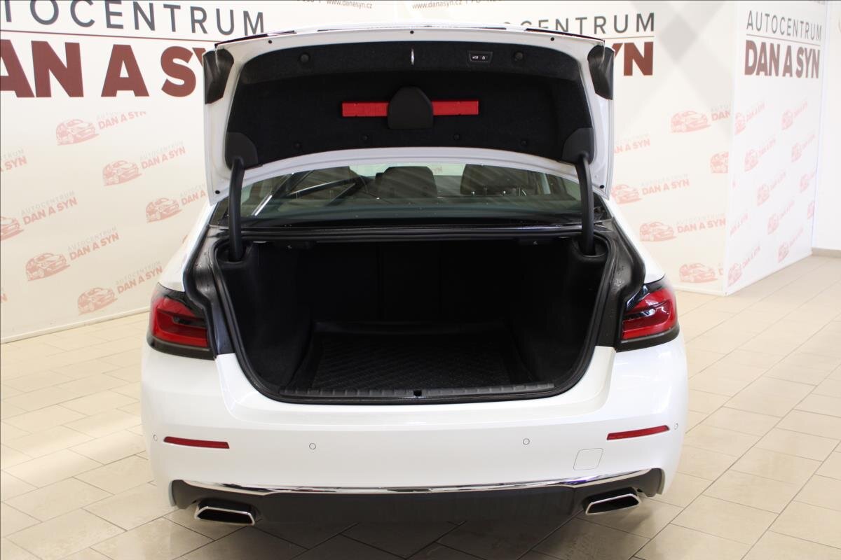 BMW Řada 5 Sedan / Limuzína 3,0 l 245 kw