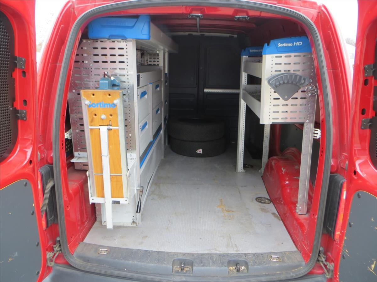 Volkswagen Caddy Skříň 1,4 l 81 kw