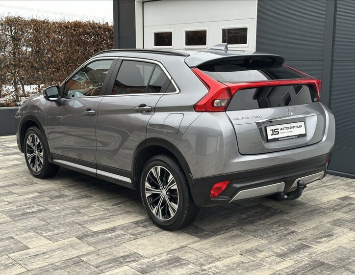 Mitsubishi Eclipse Cross SUV 2,3 l 109 kw
