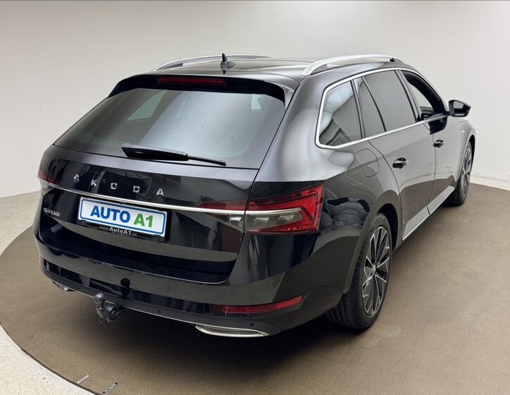 Škoda Superb 4