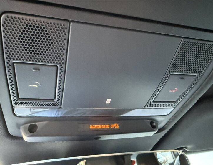 Land Rover Defender SUV / Terénní 3,0 l 183 kw