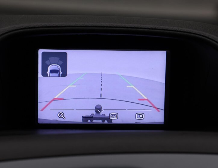 Ford Tourneo Custom MPV 2,0 l 125 kw