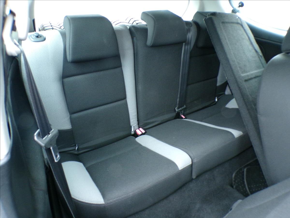 Peugeot 207 Hatchback 1,4 l 70 kw