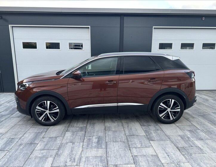 Peugeot 3008 SUV / Terénní 1,2 l 96 kw