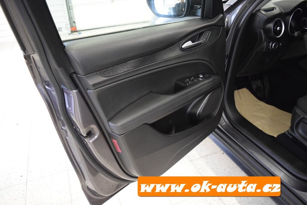 Alfa Romeo Stelvio SUV 2,1 l 140 kw