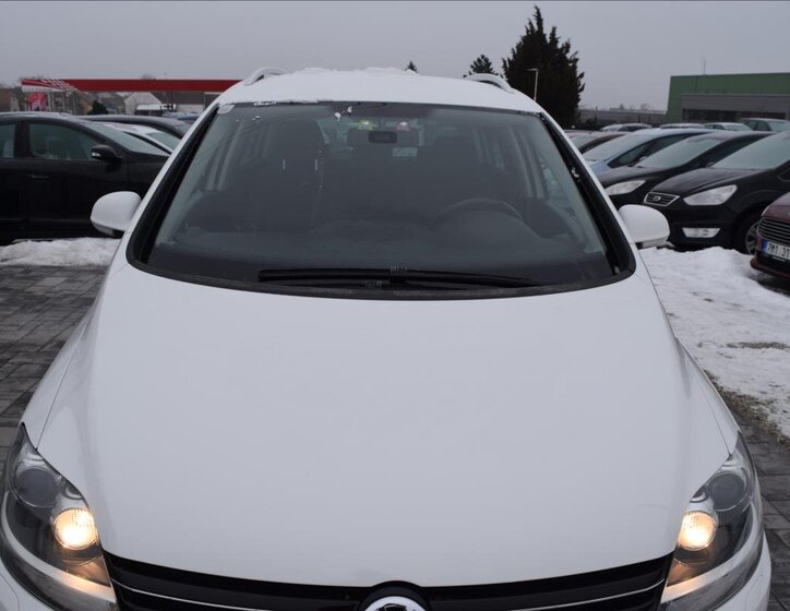 Volkswagen Golf Kombi 1,6 l 77 kw