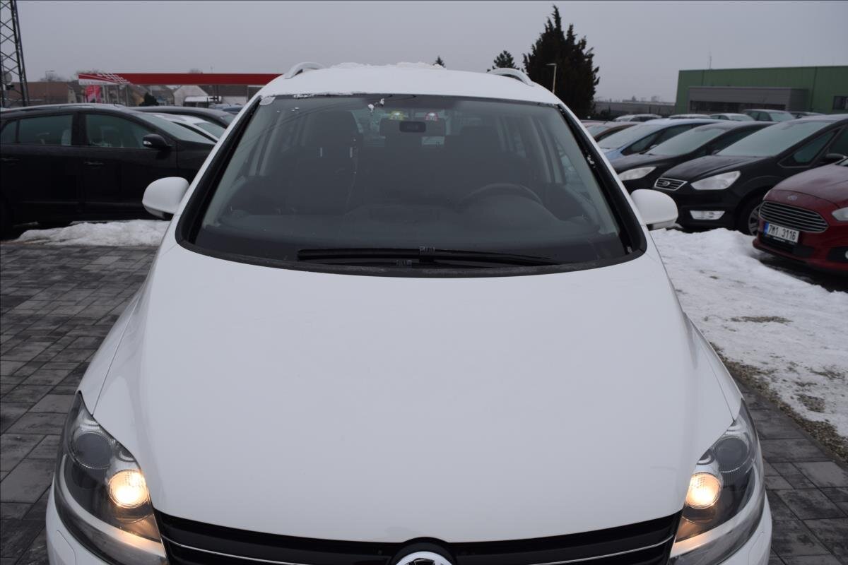 Volkswagen Golf Kombi 1,6 l 77 kw