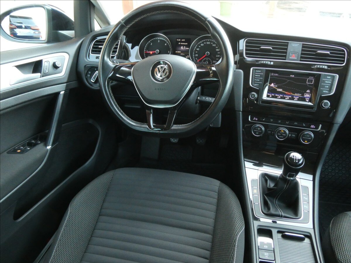 Volkswagen Golf Kombi 1,6 l 81 kw