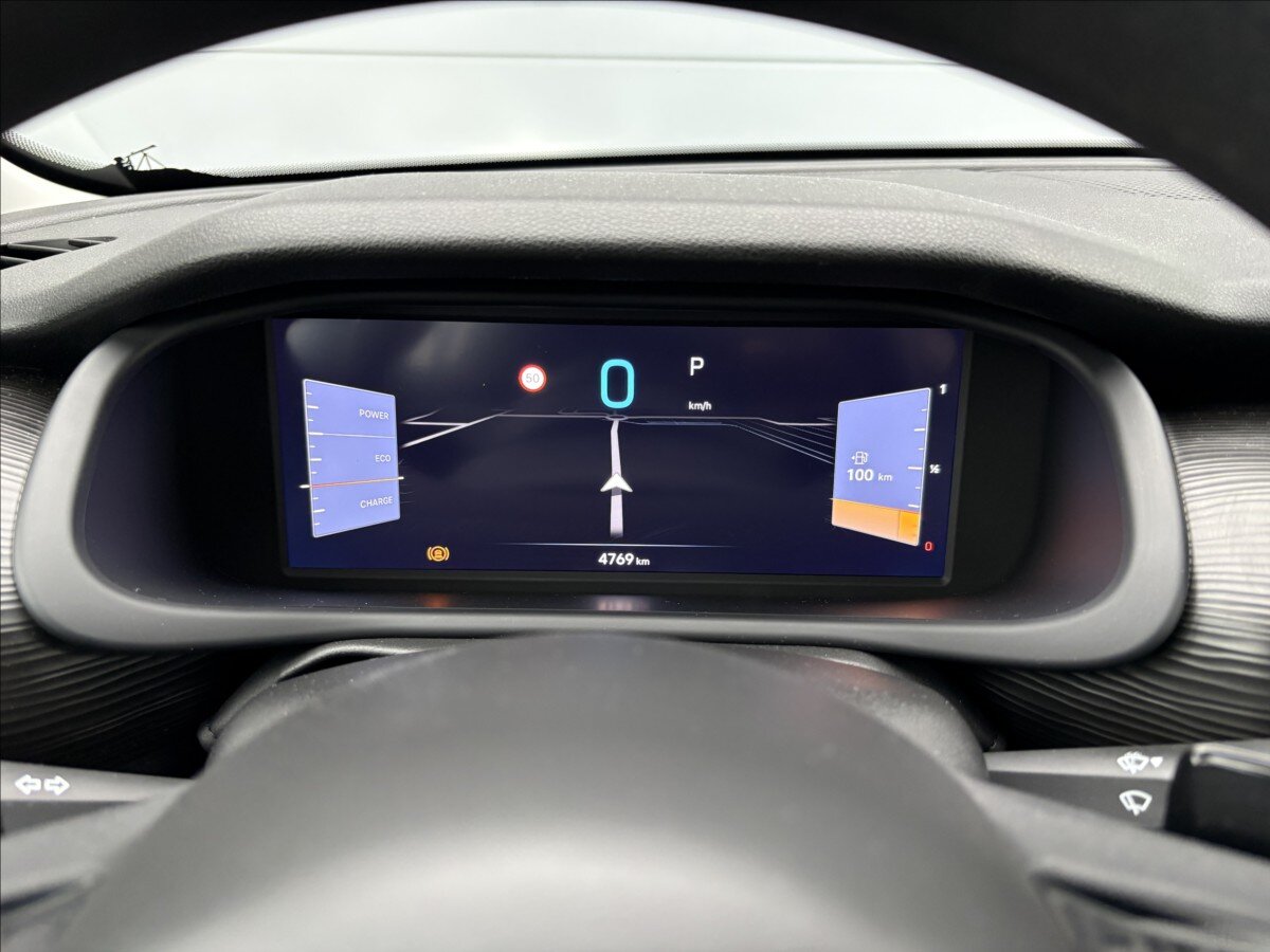 Jeep Avenger Sedan / Limuzína 1,2 l 74 kw