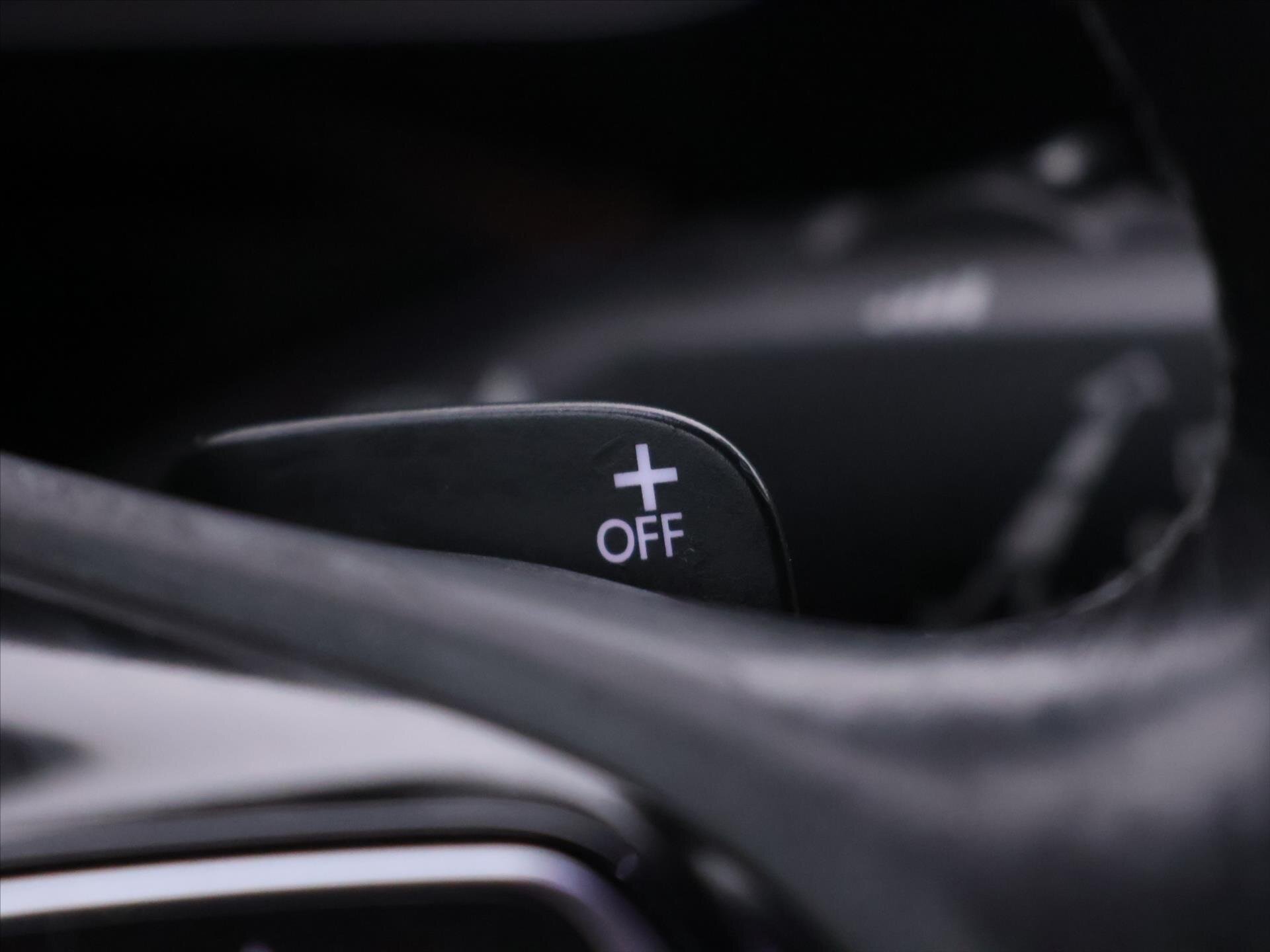 Volkswagen Touareg SUV / Terénní 3,0 l 193 kw