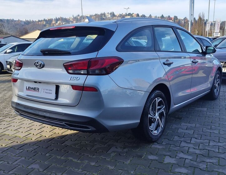 Hyundai i30 Kombi 998,0 88 kw