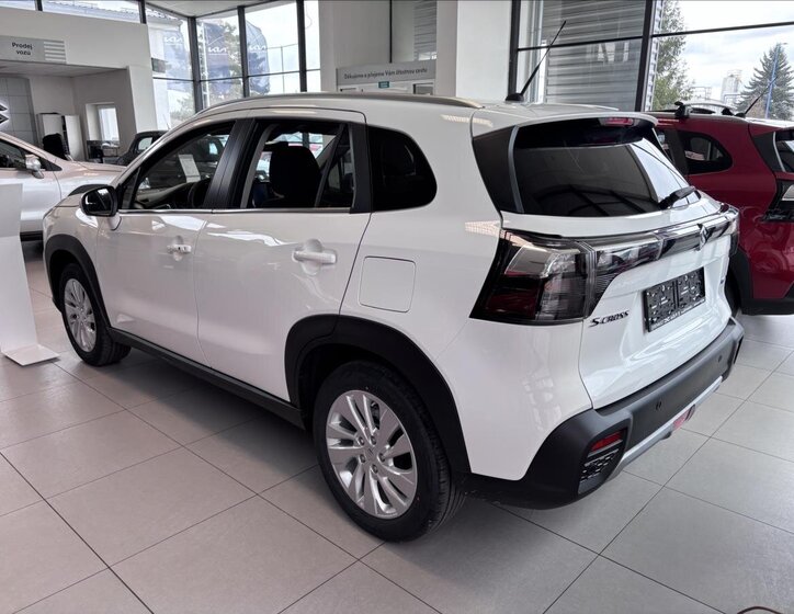 Suzuki S-Cross SUV / Terénní 1,4 l 81 kw