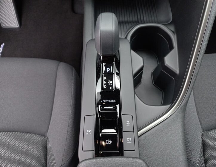 Toyota C-HR CUV 1,8 l 0