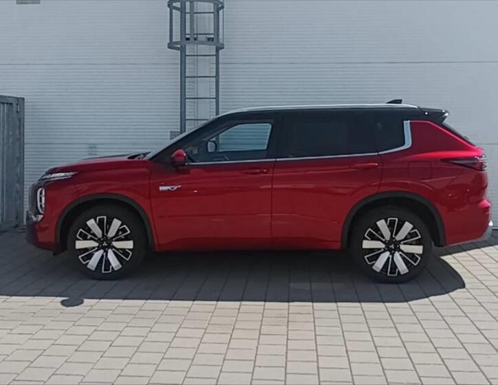 Mitsubishi Outlander 6