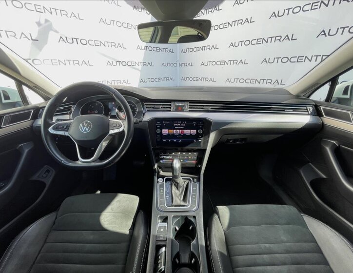 Volkswagen Passat Sedan 2,0 l 147 kw