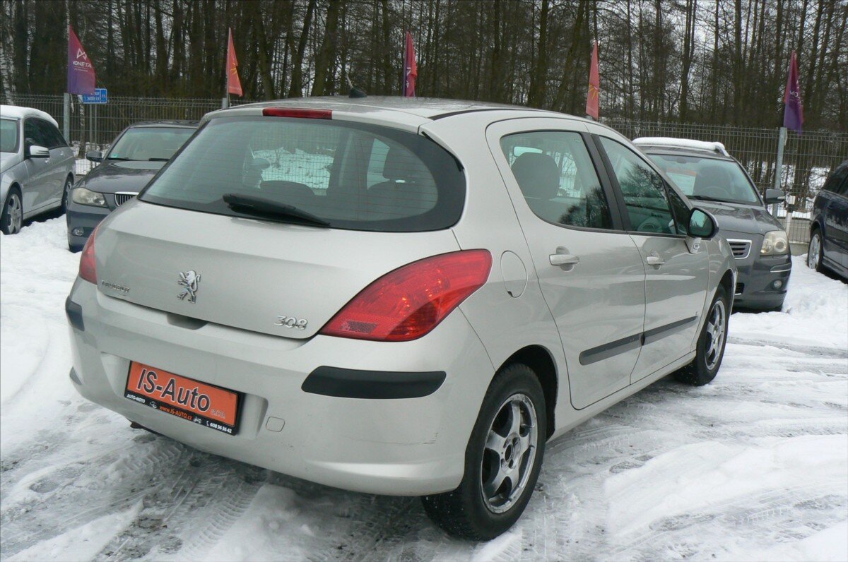 Peugeot 308 Hatchback 1,6 l 66 kw
