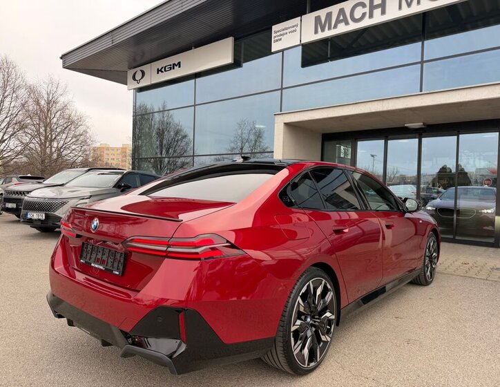 BMW Řada 5 Sedan / Limuzína 3,0 l 210 kw