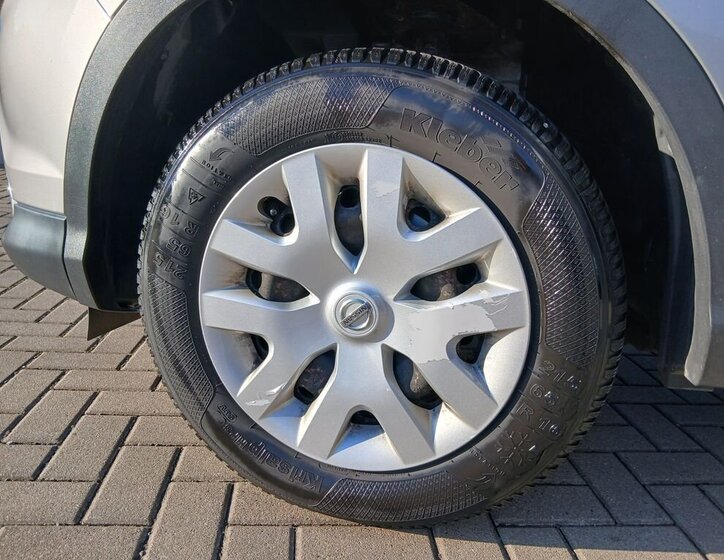 Nissan Qashqai SUV 1,6 l 120 kw