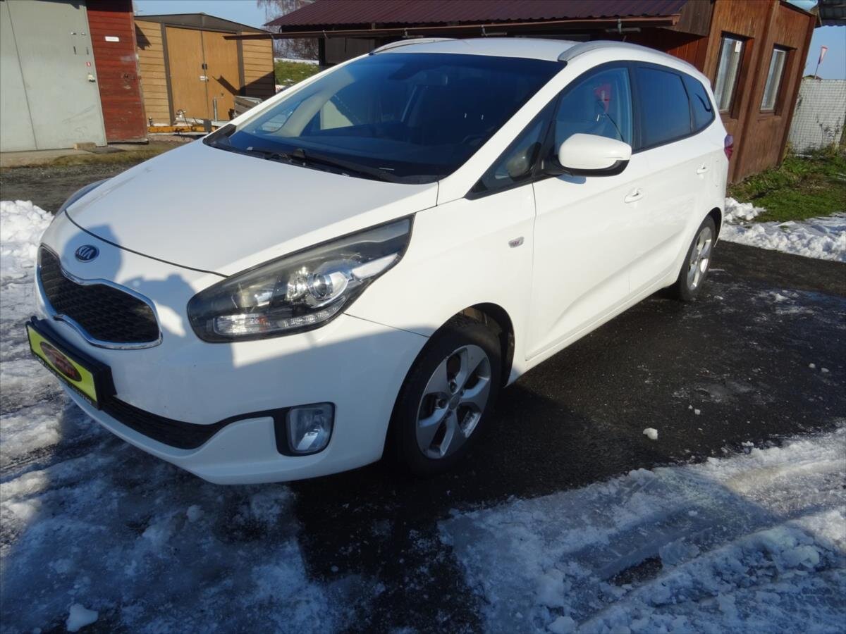 KIA Carens