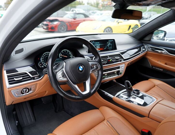 BMW Řada 7 29