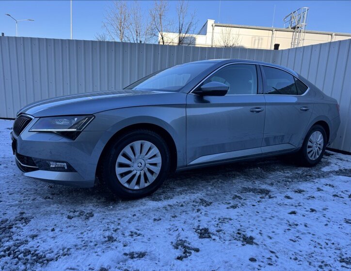 Škoda Superb 3