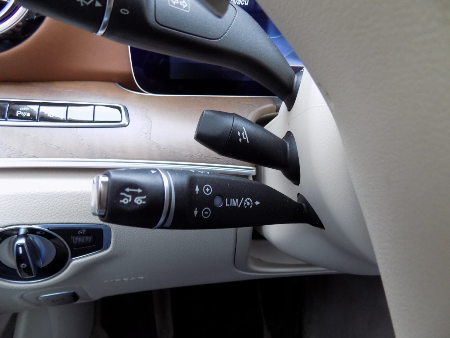 Mercedes-Benz Třídy E Sedan 2,0 l 143 kw