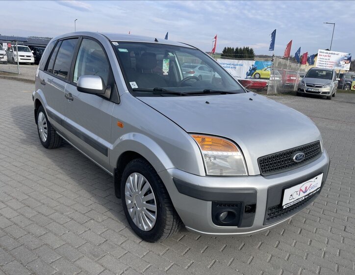 Ford Fusion Kombi 1,4 l 59 kw