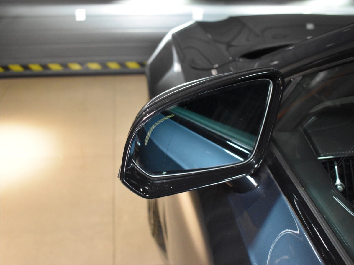 Volvo S90 Sedan / Limuzína 2,0 l 335 kw