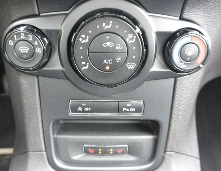 Ford Fiesta Hatchback 998,0 74 kw