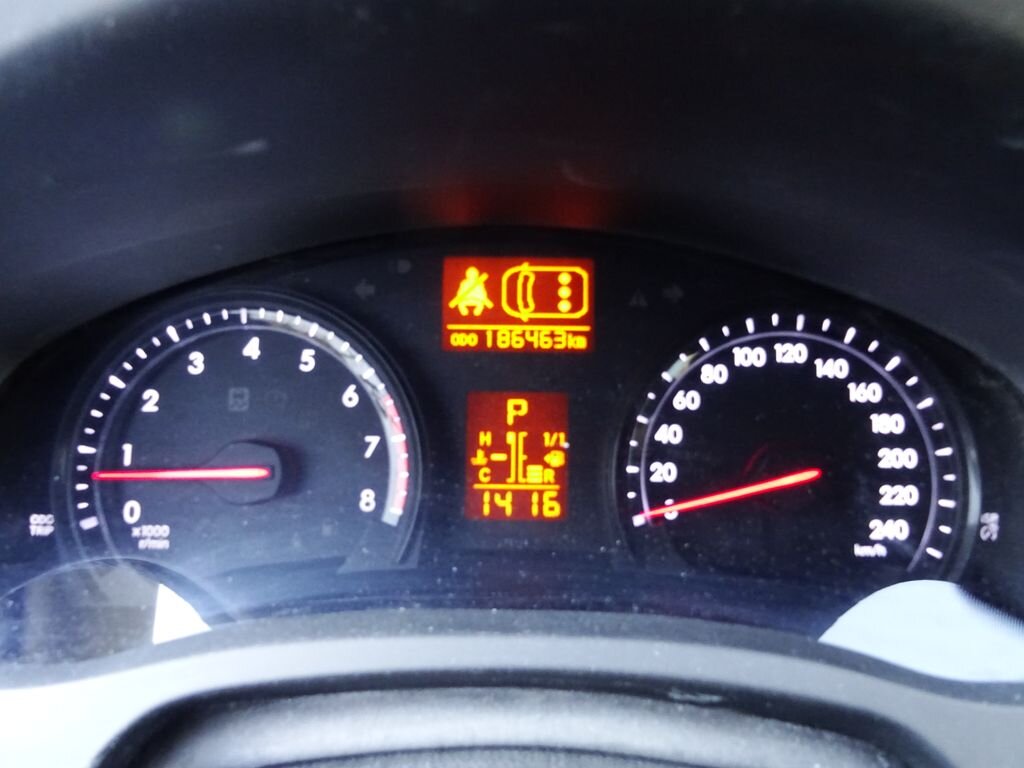 Toyota Avensis Sedan / Limuzína 2,0 l 112 kw