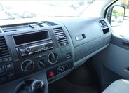 Volkswagen Transporter Kombi 2,5 l 96 kw
