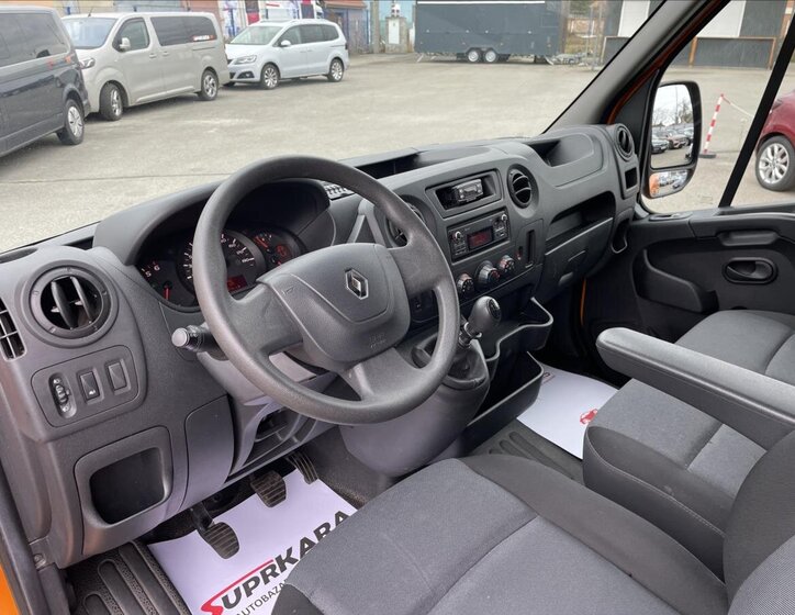 Renault Master 12
