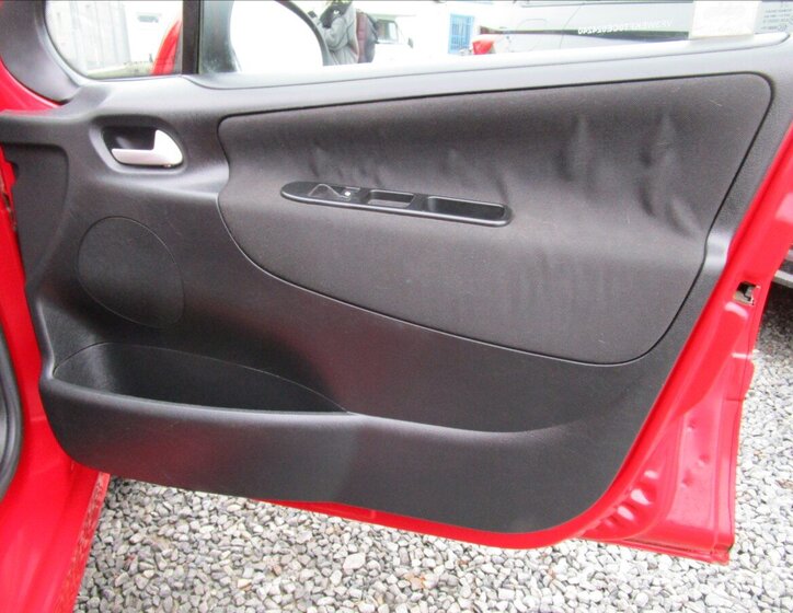 Peugeot 207 Kombi 1,4 l 54 kw