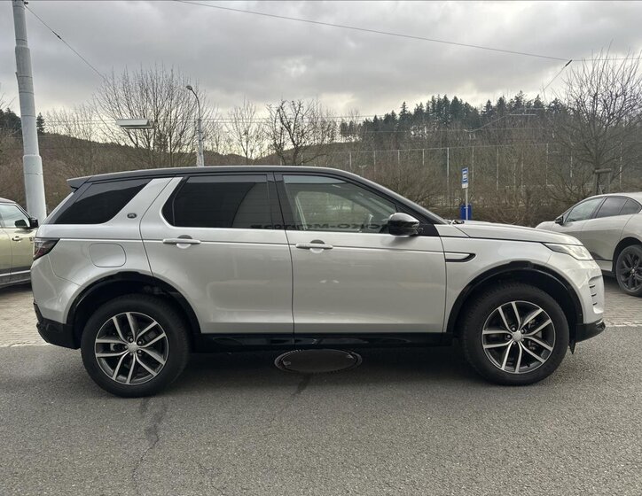 Land Rover Discovery Sport 6