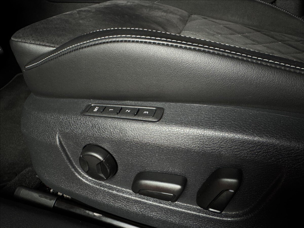 Škoda Superb Kombi 1,5 l 110 kw