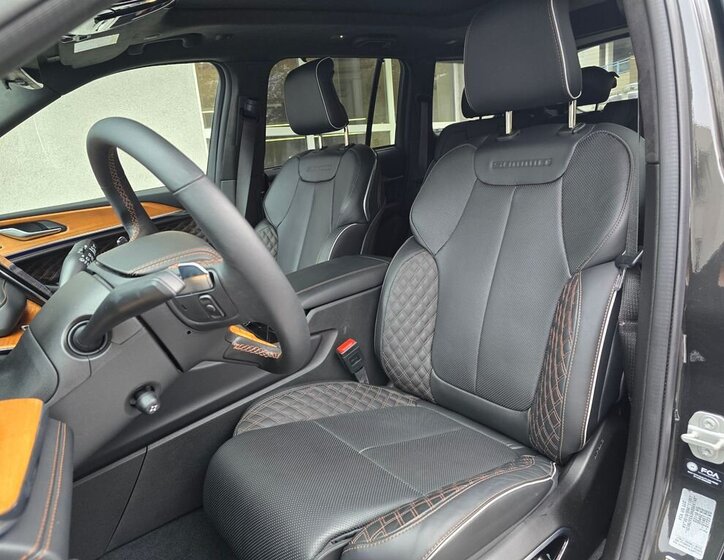 Jeep Grand Cherokee 13