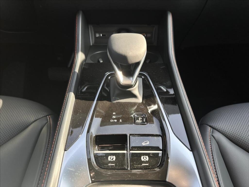 MG HS SUV / Terénní 1,5 l 125 kw