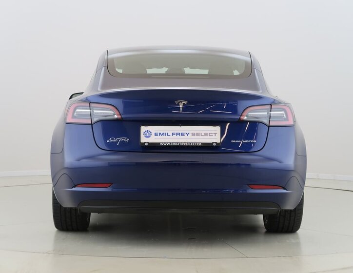 Tesla Model 3 Sedan / Limuzína 0,0 0