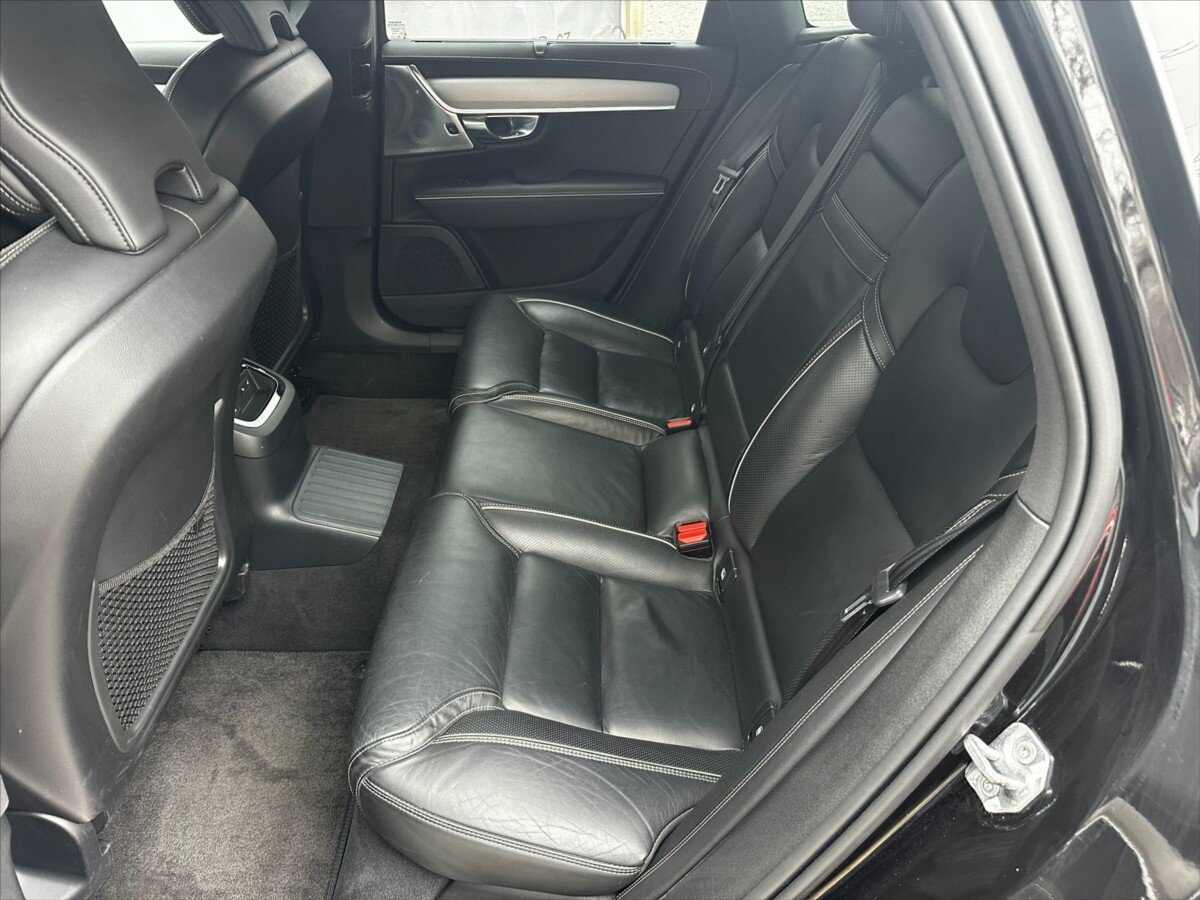 Volvo V90 Kombi 2,0 l 186 kw