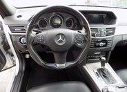 Mercedes-Benz Třídy E Sedan / Limuzína 2,1 l 125 kw