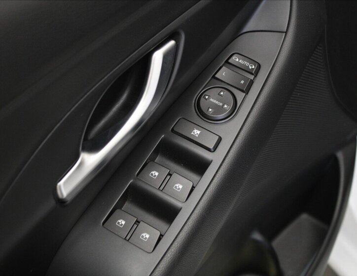 Hyundai i30 Kombi 1,6 l 85 kw