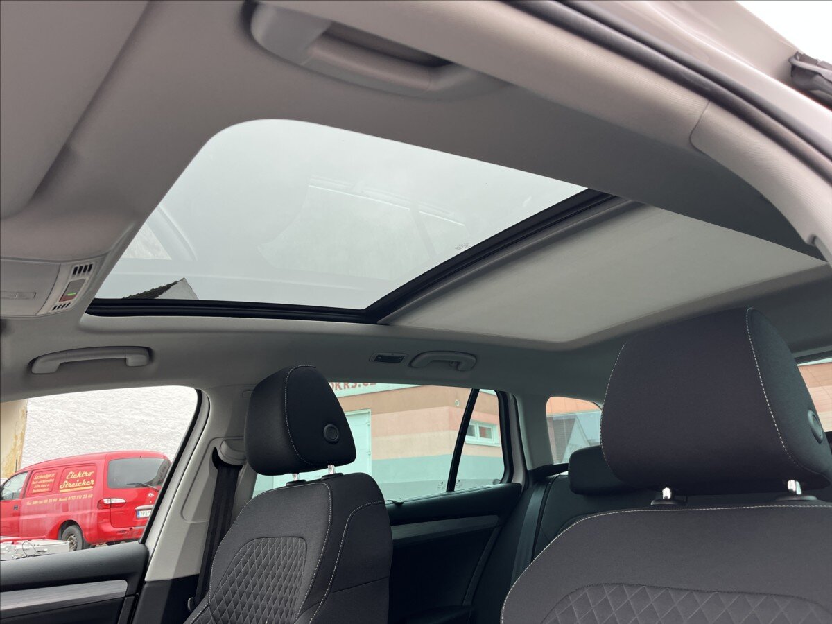 Škoda Superb Kombi 2,0 l 110 kw