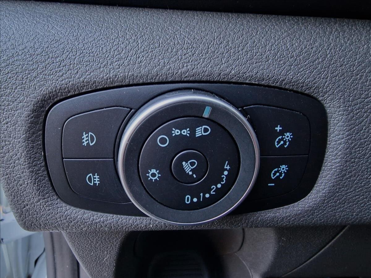 Ford Transit Custom Skříň 2,0 l 77 kw