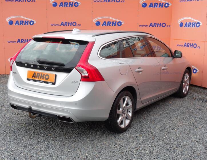 Volvo V60 7
