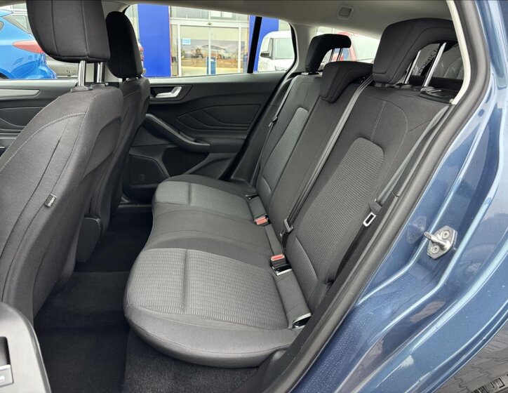 Ford Focus Kombi 999,0 92 kw