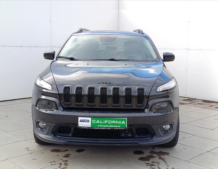 Jeep Cherokee SUV 3,2 l 200 kw