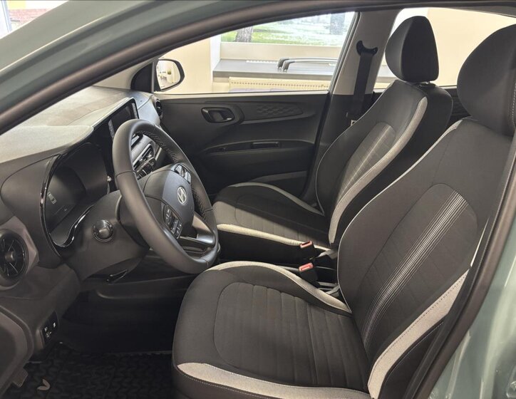 Hyundai i10 Hatchback 998,0 46 kw