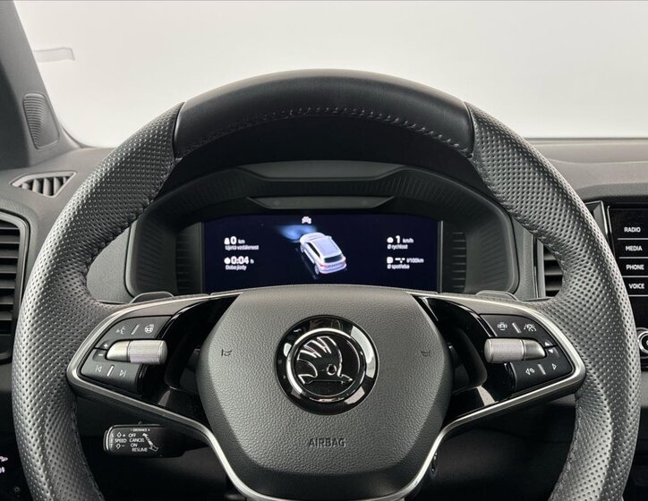 Škoda Karoq SUV / Terénní 1,5 l 110 kw