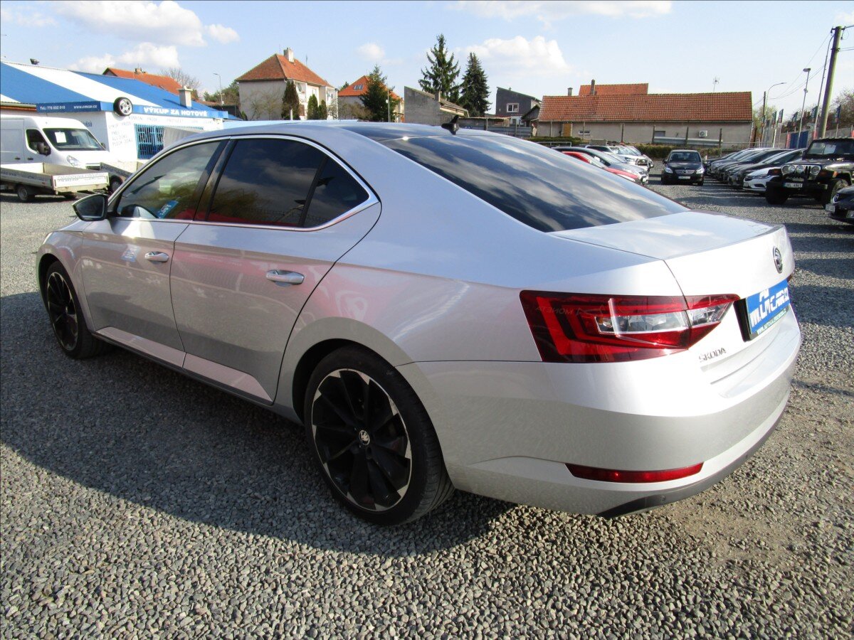 Škoda Superb Sedan / Limuzína 2,0 l 110 kw